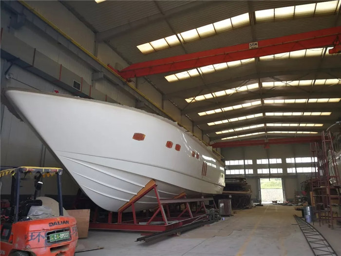 漁船玻璃鋼化必將產(chǎn)生巨大經(jīng)濟(jì)效益，顯著環(huán)境效應(yīng)和良好社會效果