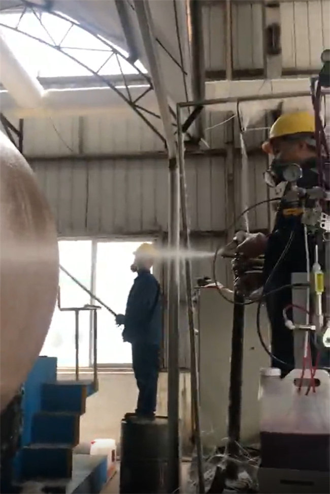 廣東博皓 樹脂纖維噴射設(shè)備噴涂儲(chǔ)罐效果